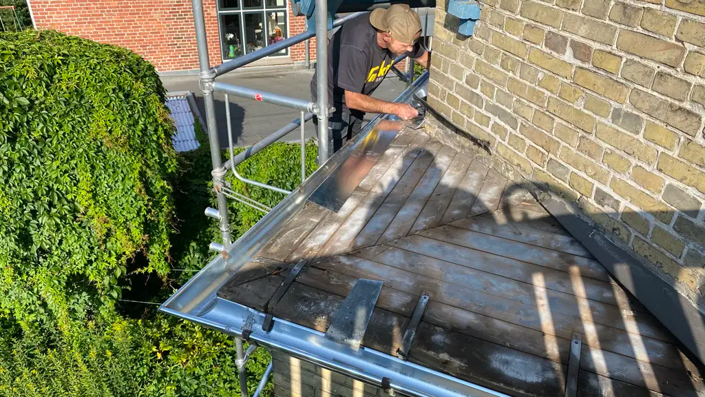 Nyt tagpaptag på Hellerup